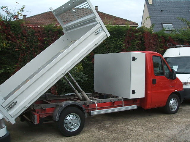 JUMPER type 1 Ph II - BENNE 2002-2006